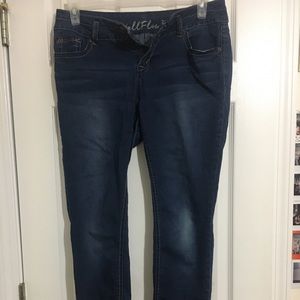 Juniors Darkwash jeans